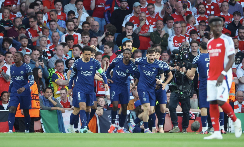 埃因霍温主帅：做梦都没想过能赢，我提前得知利物浦缺乏信心