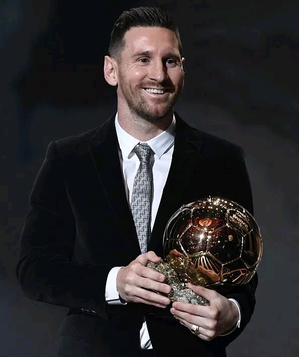 杰拉德·马丁：看了皇马比赛但意义不大，因为黄潜也紧追不舍