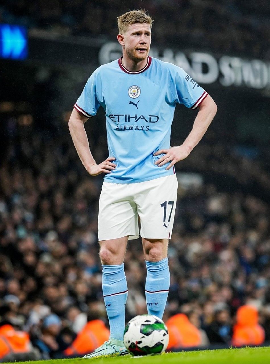 队报：里昂计划1月引进一名中卫，已经联系了切尔西的迪萨西