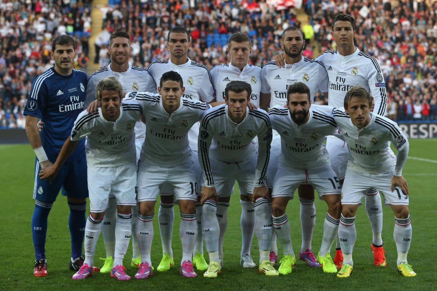 湖人进攻端配合流畅，失误率下降