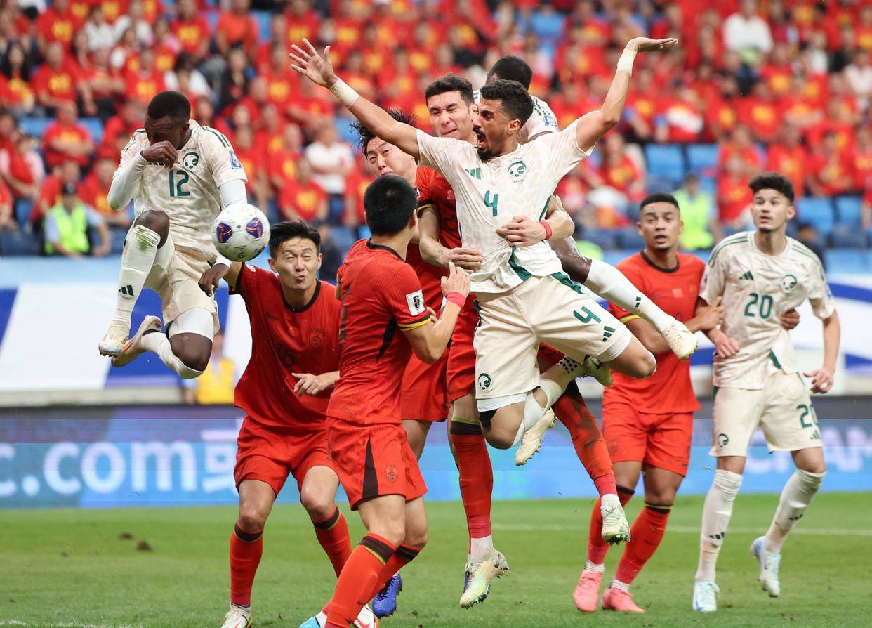 尤文vs卡利亚里：弗拉霍维奇、伊尔迪兹首发，佩林出战