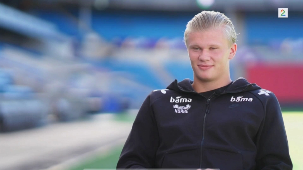 篮球勇士官方宣布签下新秀后卫