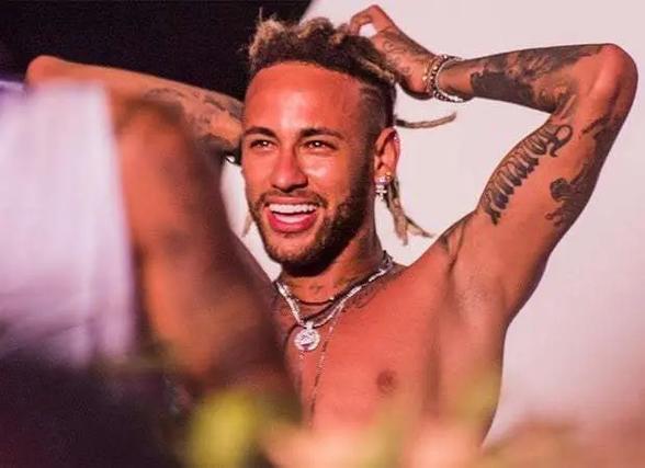 哈兰德成为自盖德-穆勒以来，国家队前48场至少打进55球首人