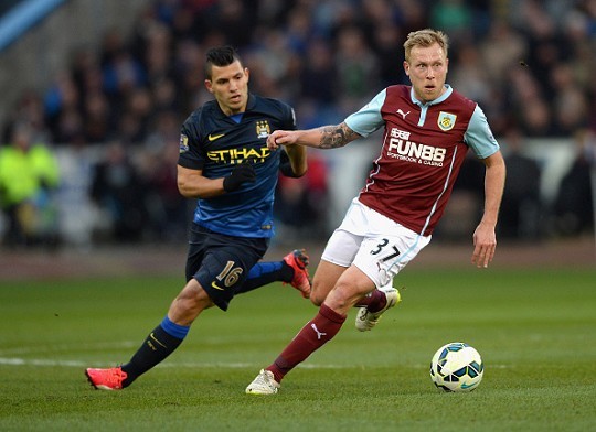 弗兰克：获胜后热刺晋级形势大好，西蒙斯延续了自身好状态