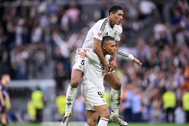 西甲战报：加西亚传射，穆尼奥斯建功，奥萨苏纳2-0莱万特