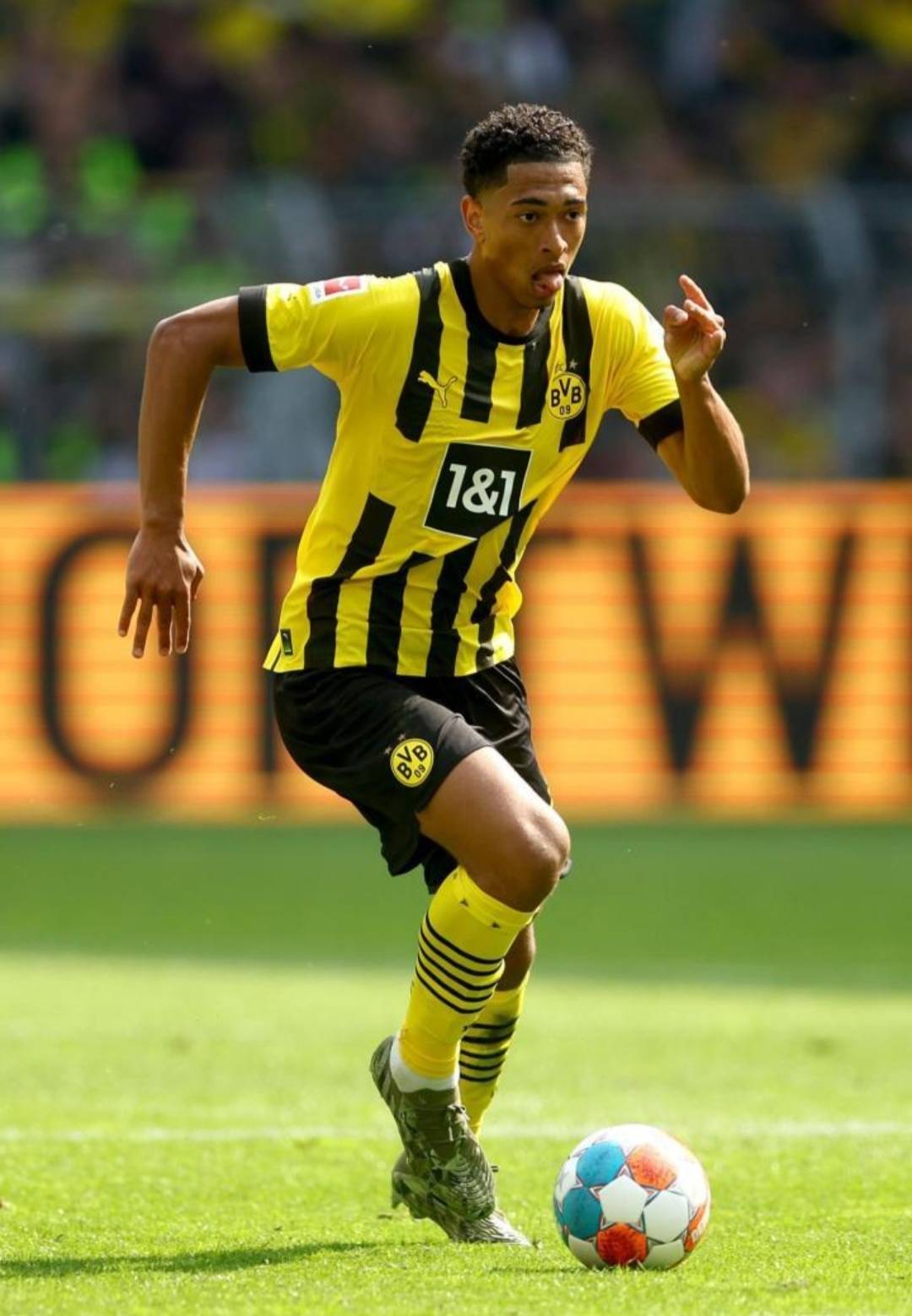 德甲最新积分战报 多特6轮不败稳居第3 差拜仁9分