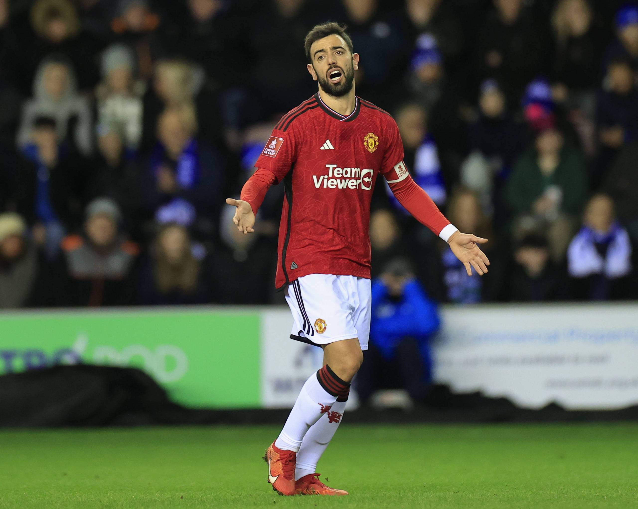 安帅：米利唐踢右后卫表现很好；有些惊讶埃斯特旺的天赋