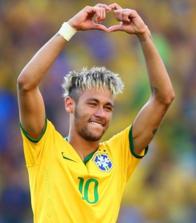 万-比萨卡8.7分羞辱老东家，曼联主场闷平保级队，阿莫林换人再遭质疑